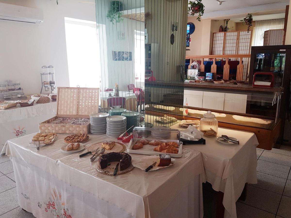 Hotel Meris Milano Marittima Zewnętrze zdjęcie